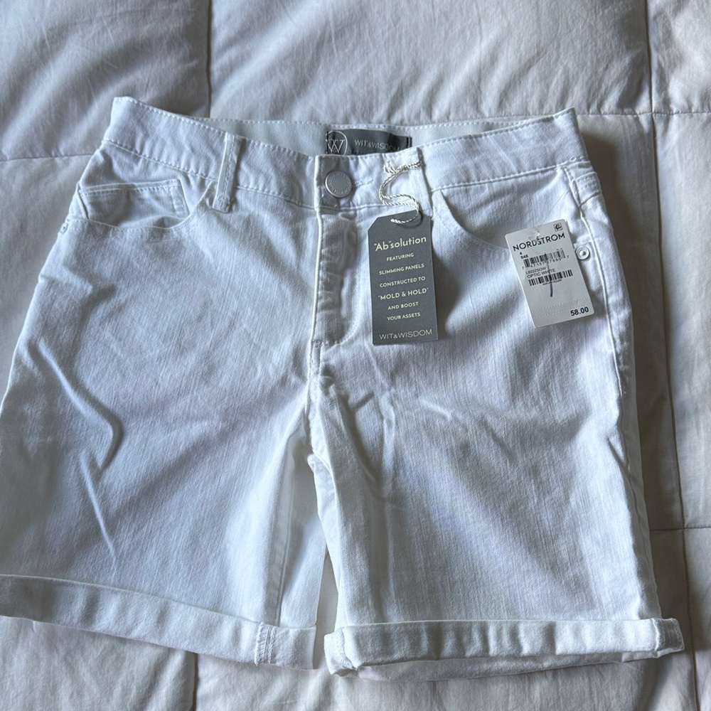 Wit & Wisdom Women's Crisp White Bermudas
